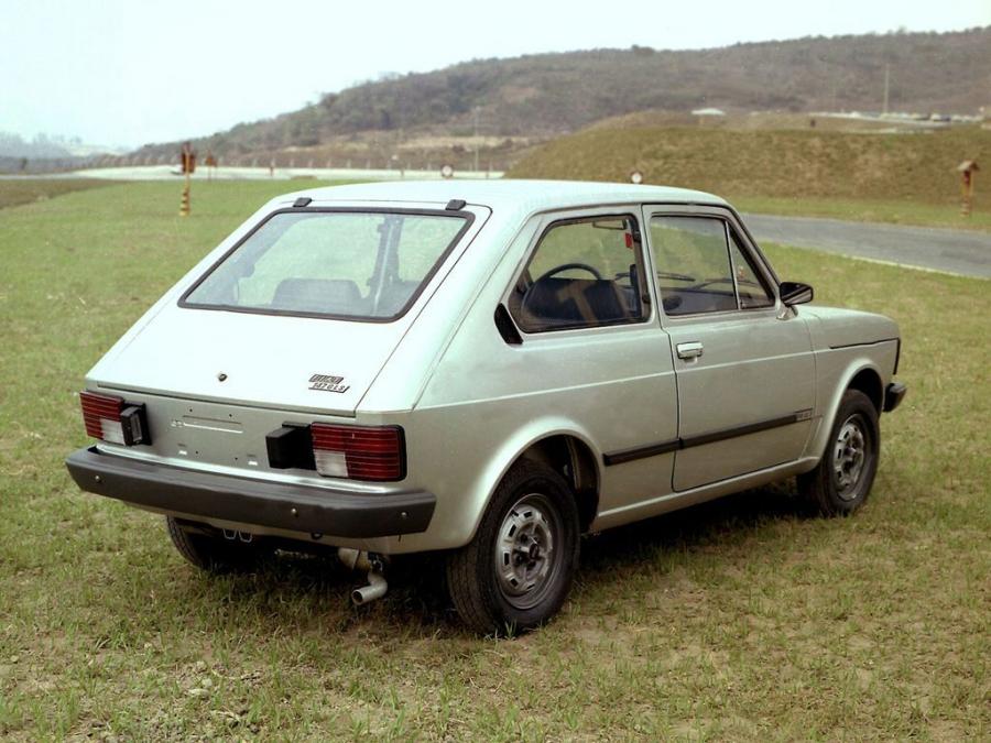  Fiat 147 1981 года  (фото 2 из 7)